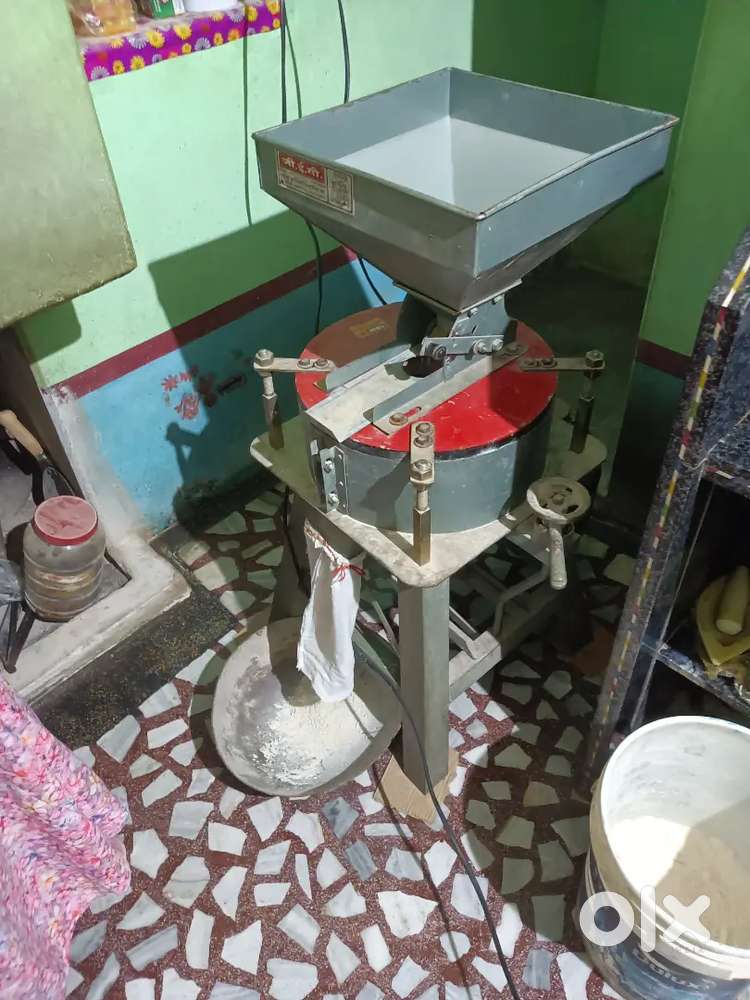 Aata chaki good condition