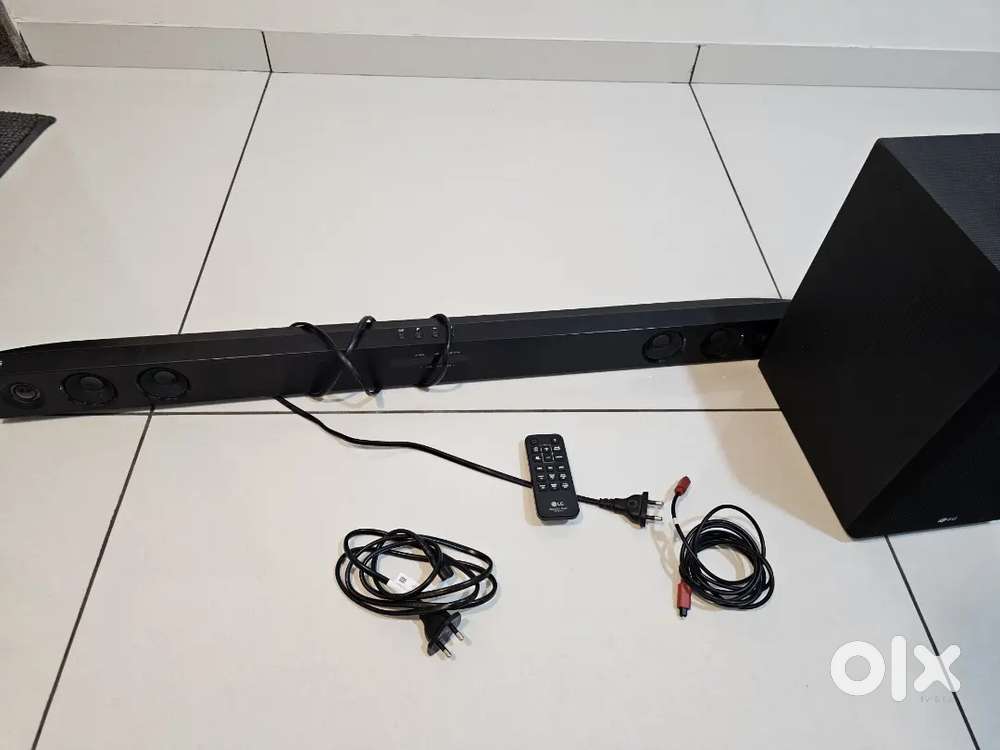 LG 300 Watts 2.1 channel soundbar