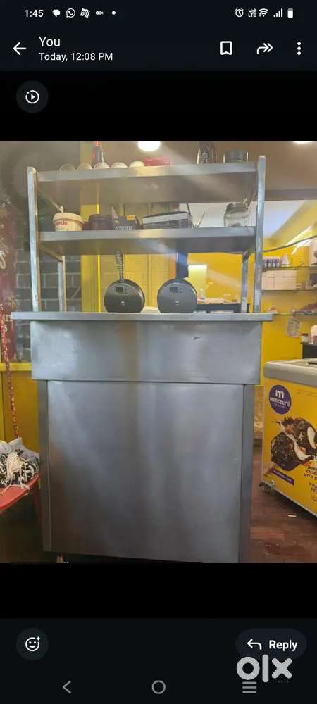 Waffel machine with stall