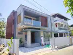 Edappally Manjummel premium home for sale 4bhk 2400sq 5cent