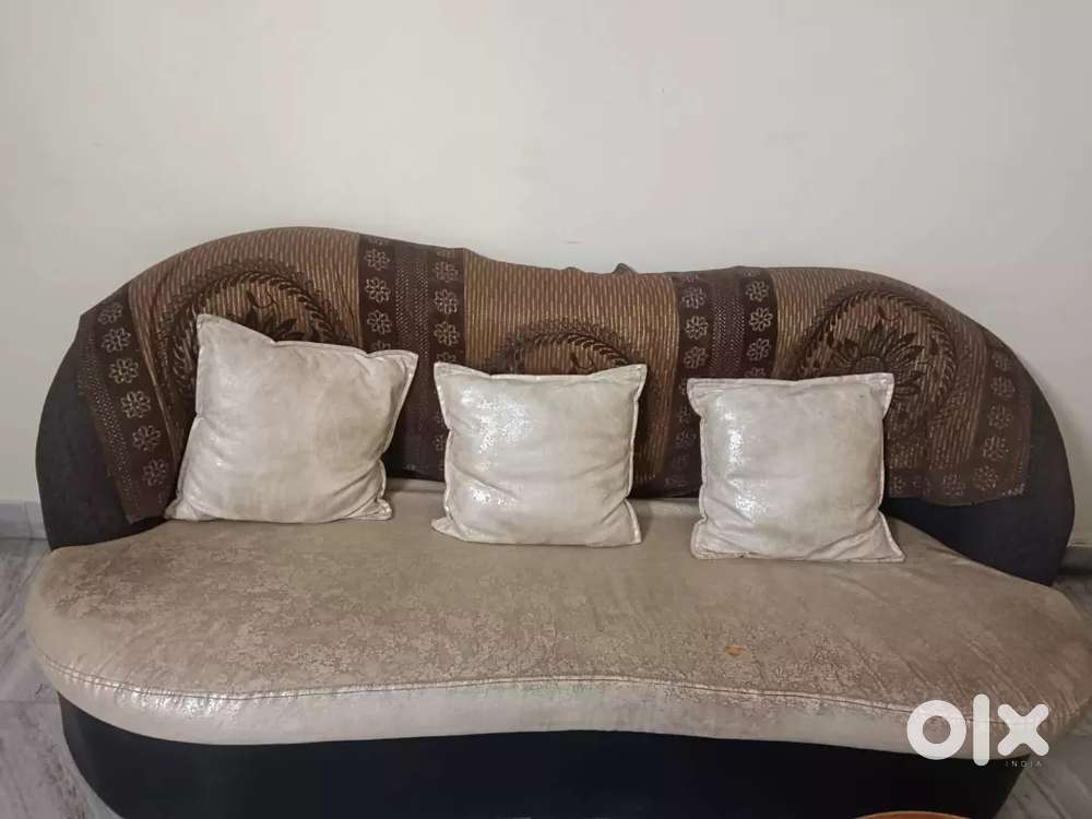 Sofa in a good condition.
