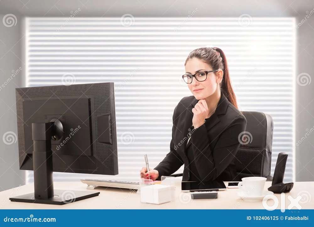 Need A Receptionist For Office Work Urgently