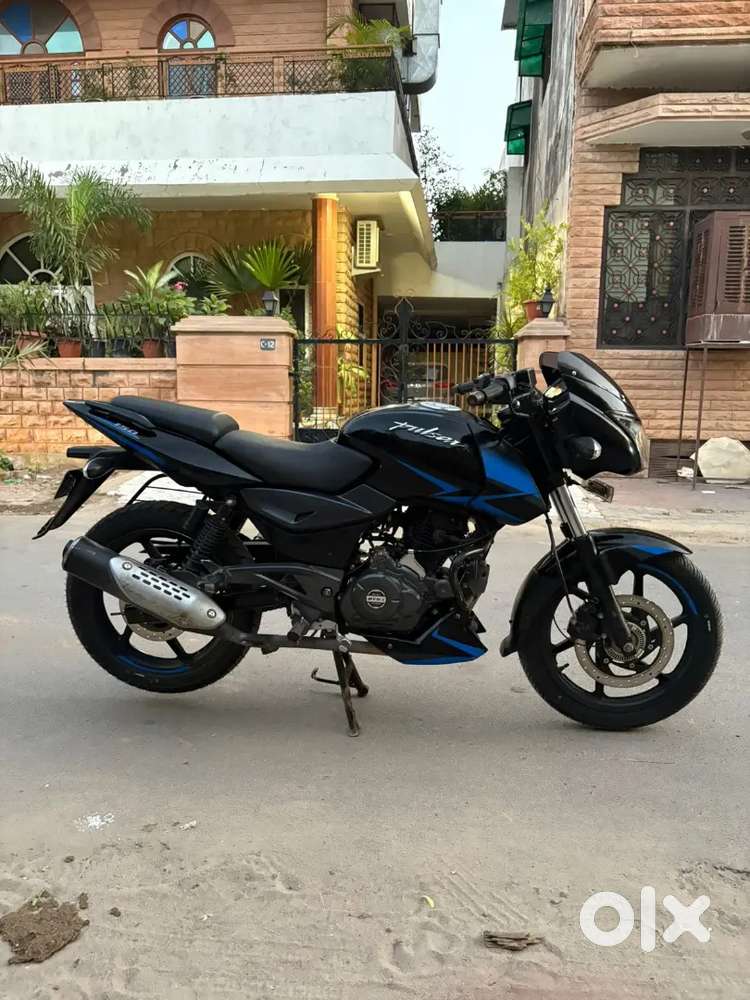 Bajaj pulsar 150 cc