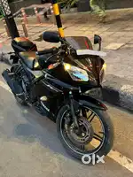 Yamaha R15 V2 Selling
