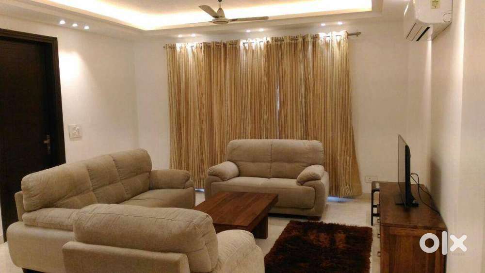 monthly basis 3bhk full furnished flat for rent @ NUNGAMBAKKAM Rs.1 L