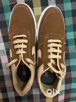Shoes for man (size 9)