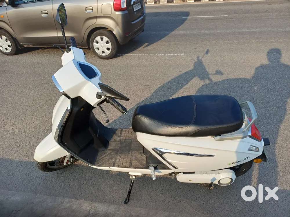 Non registered electric scooter only for ₹45,000