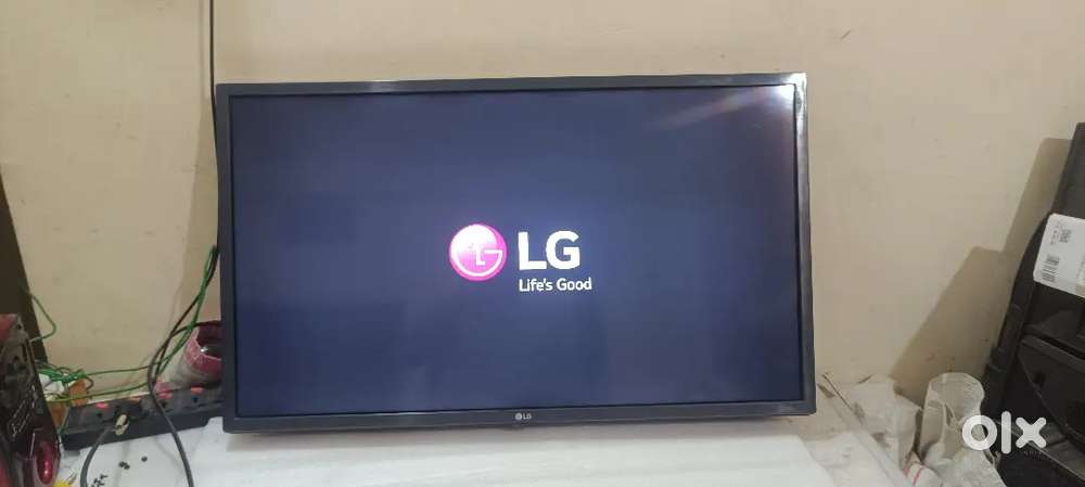LG 32 inch smart LED TV