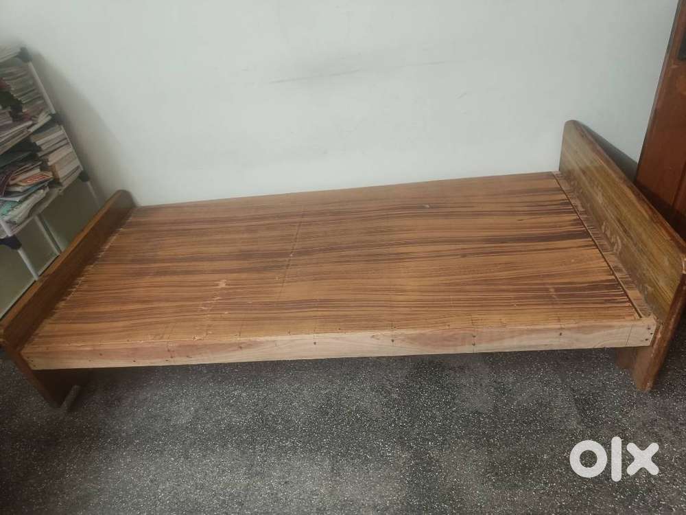 Wooden cot