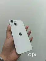 Selling 1 year old iphone 13wid box & usb cable