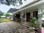 3.600 cents plot with 1200 sqft 3 bhk house for at kakkanad.