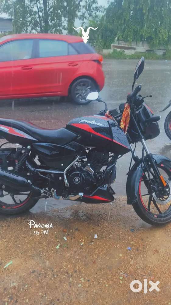 Kisi ko plot lena hai to message kre ya Ghar lene wale bike bhi milega