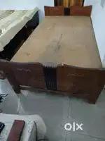 Single bed with out box