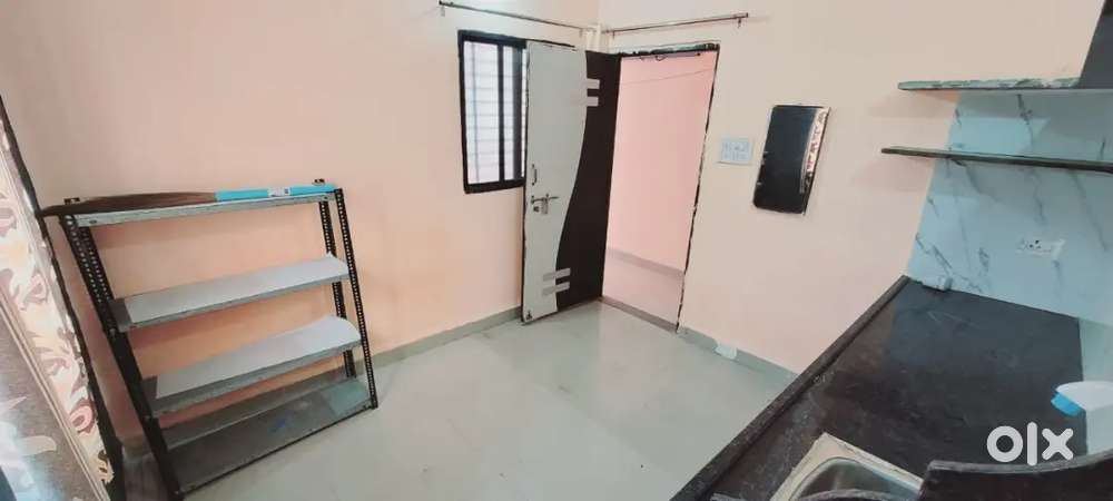 Indipendent 1Rk  Room For Rent Near I Bus Stop