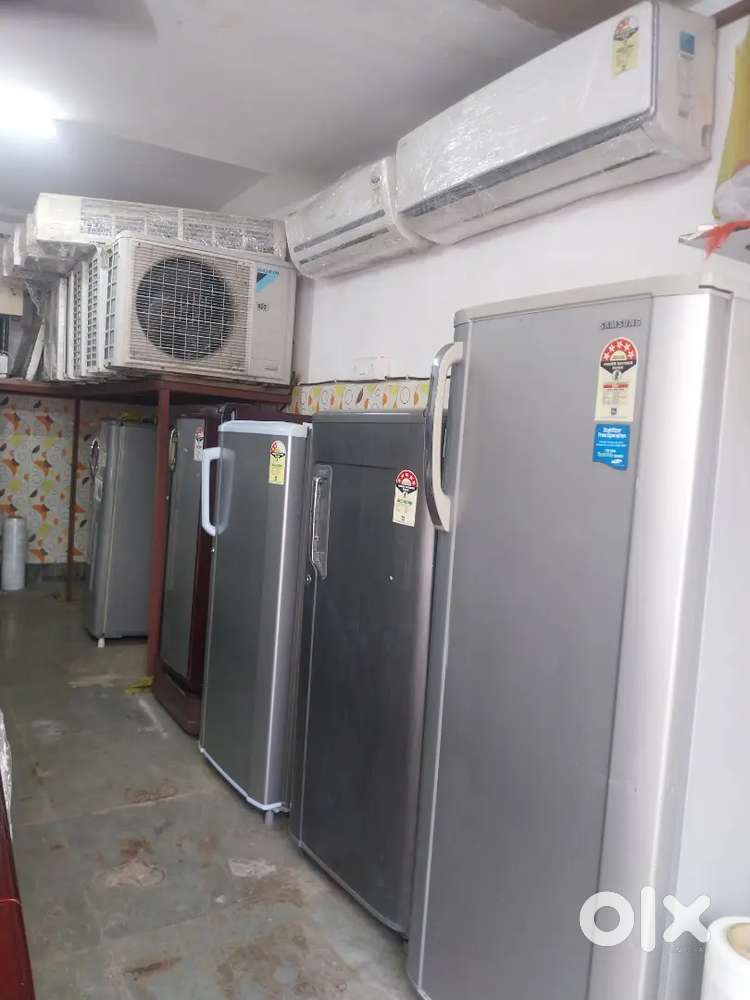 Good looking [[ 5 year warranty]] single door fridge