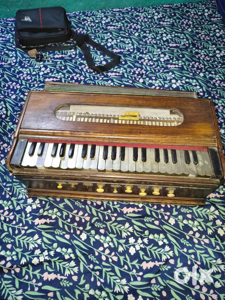 Harmonium Sagwan Wood
