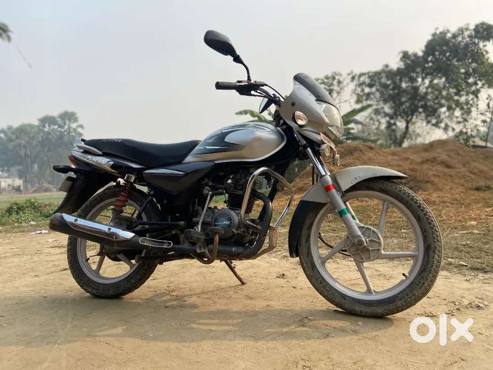 Bajaj Platina in good condition and milage is 40km