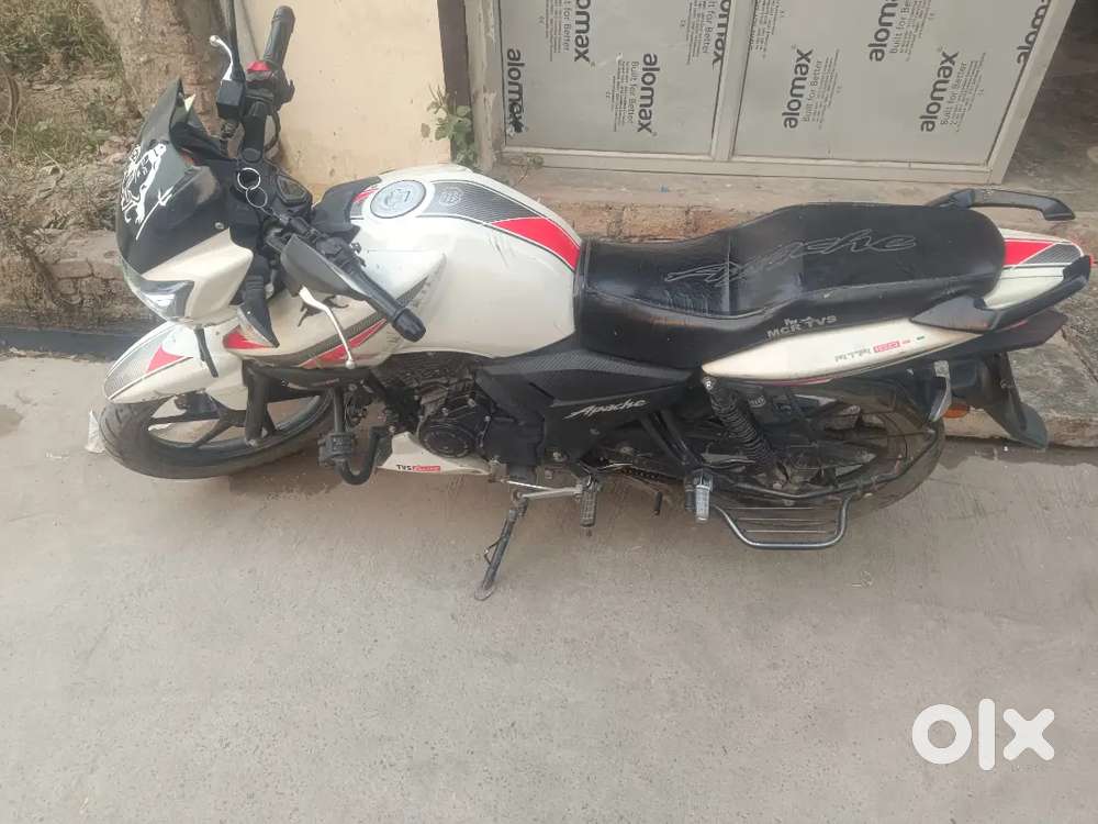 Tvs apache rtr 160 modal 2024  aug 2024 may li thi pearl white colour