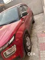 Hyundai Venue 2023 Petrol 35000 Km Driven