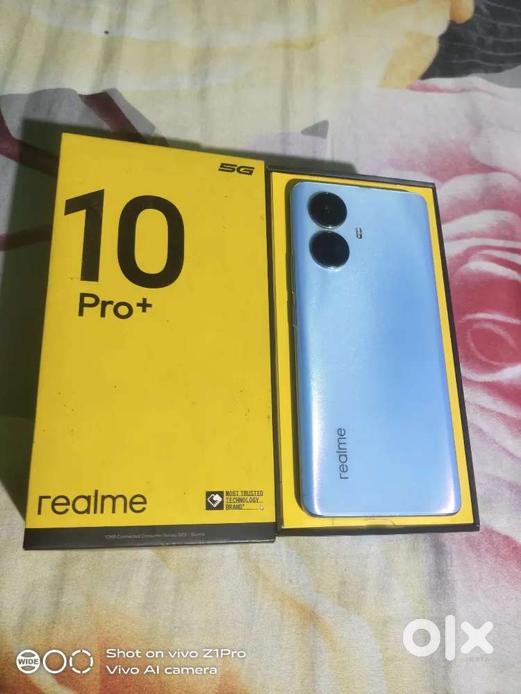 Realme 10 pro plus is in good condition all accessories are available