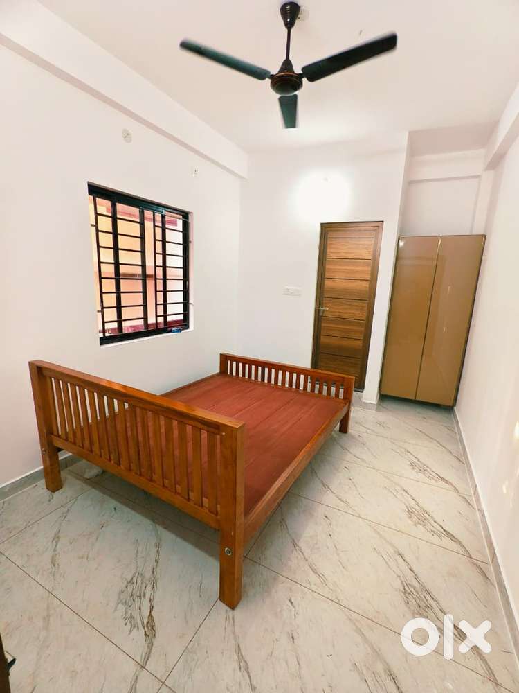 Family/bachlors/ladies 1 bhk fully furnished near kakkanad infoaprk ro