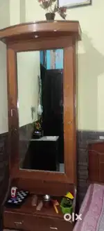 Dressing table