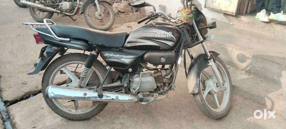 Splendor pro 2011 model second owner bike