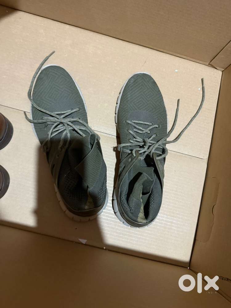Branded Shoes 9 UK size and branded blazers
