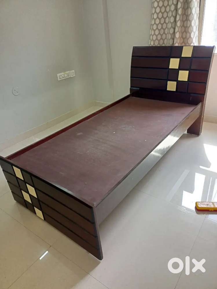 Solid rosewood single cot for sale