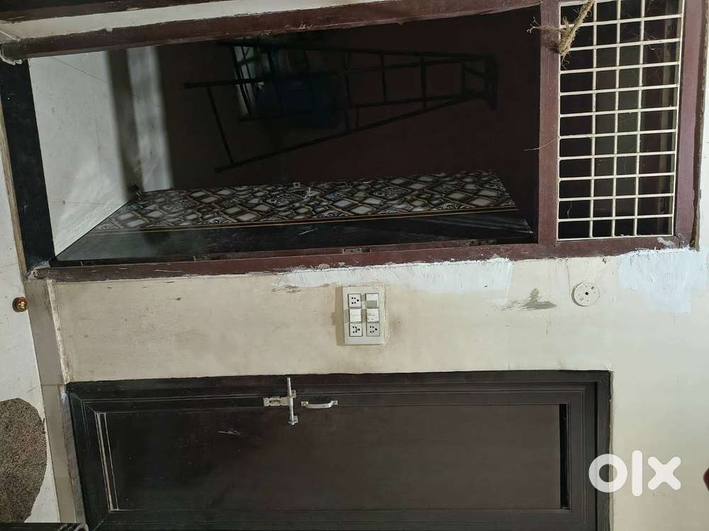 Home for Rent for Bachelors Students