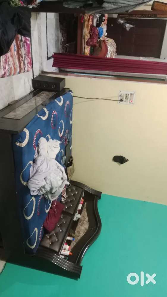 Contact for room
