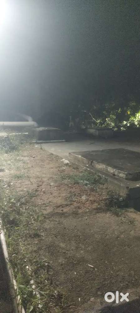 കുറവൻകോണം പട്ടം റോഡിൻറെ അടുത്തായി ഏഴര സെൻറ്