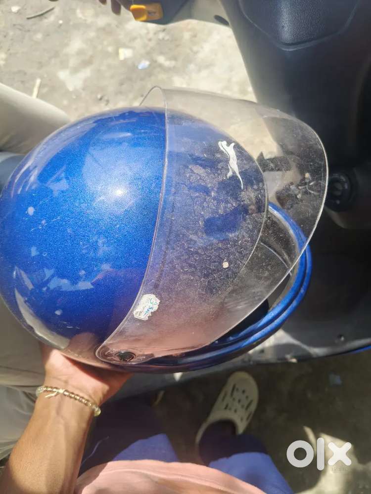 Helmet tvs