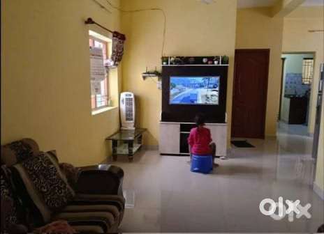 2portions individual house for sale location panaiyur ECR seaside