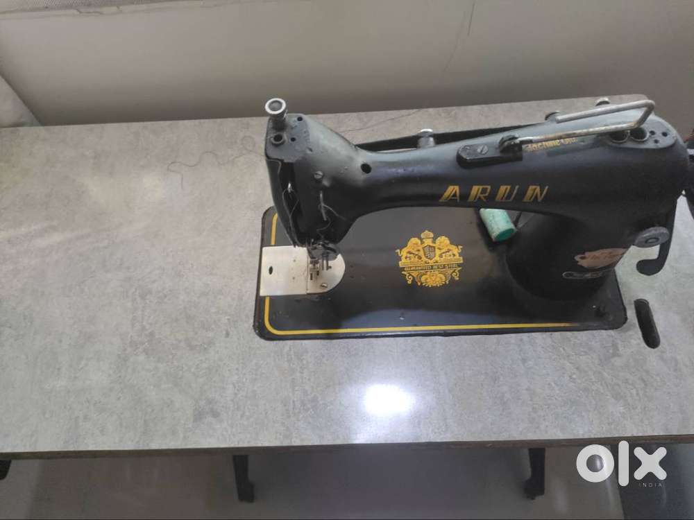 Arun full shuttle Sewing machine with motor