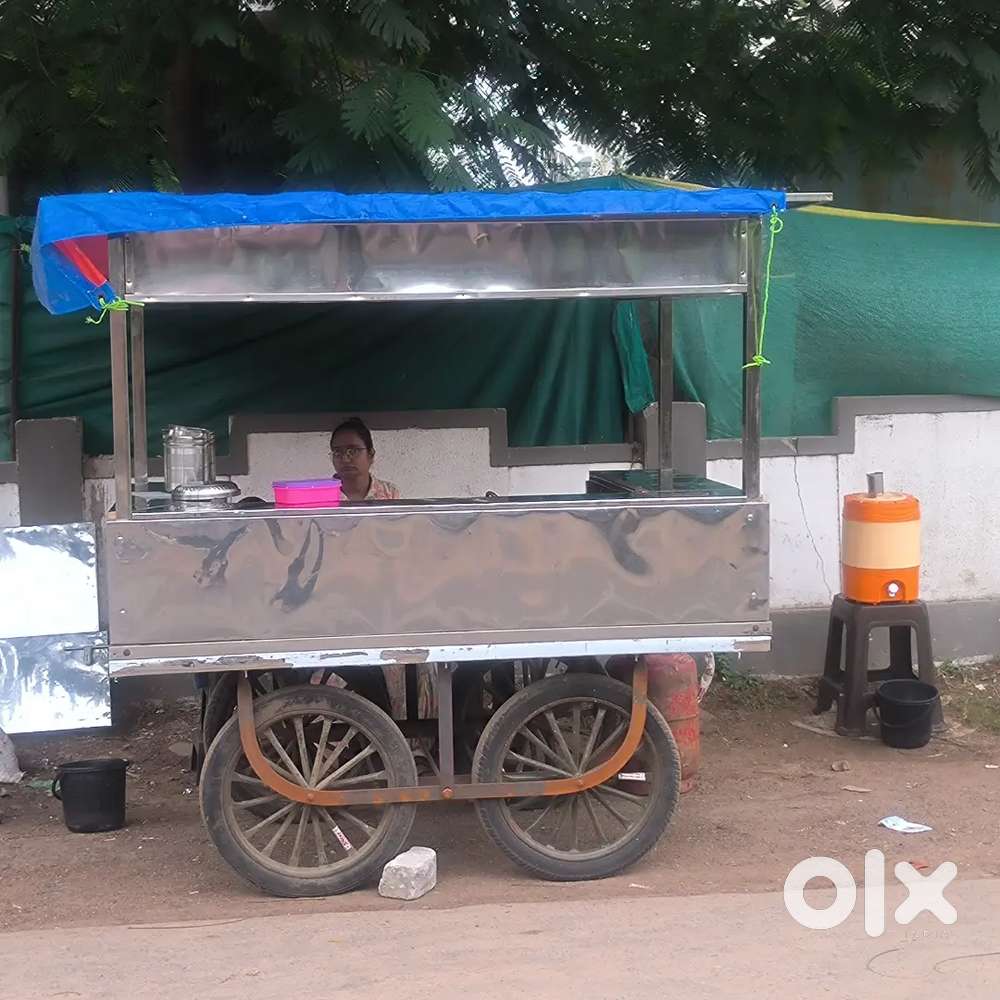 Food stall lari, Rs. 35000