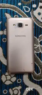 Samsung j2.