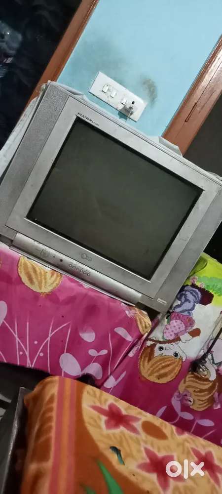LG colour TV