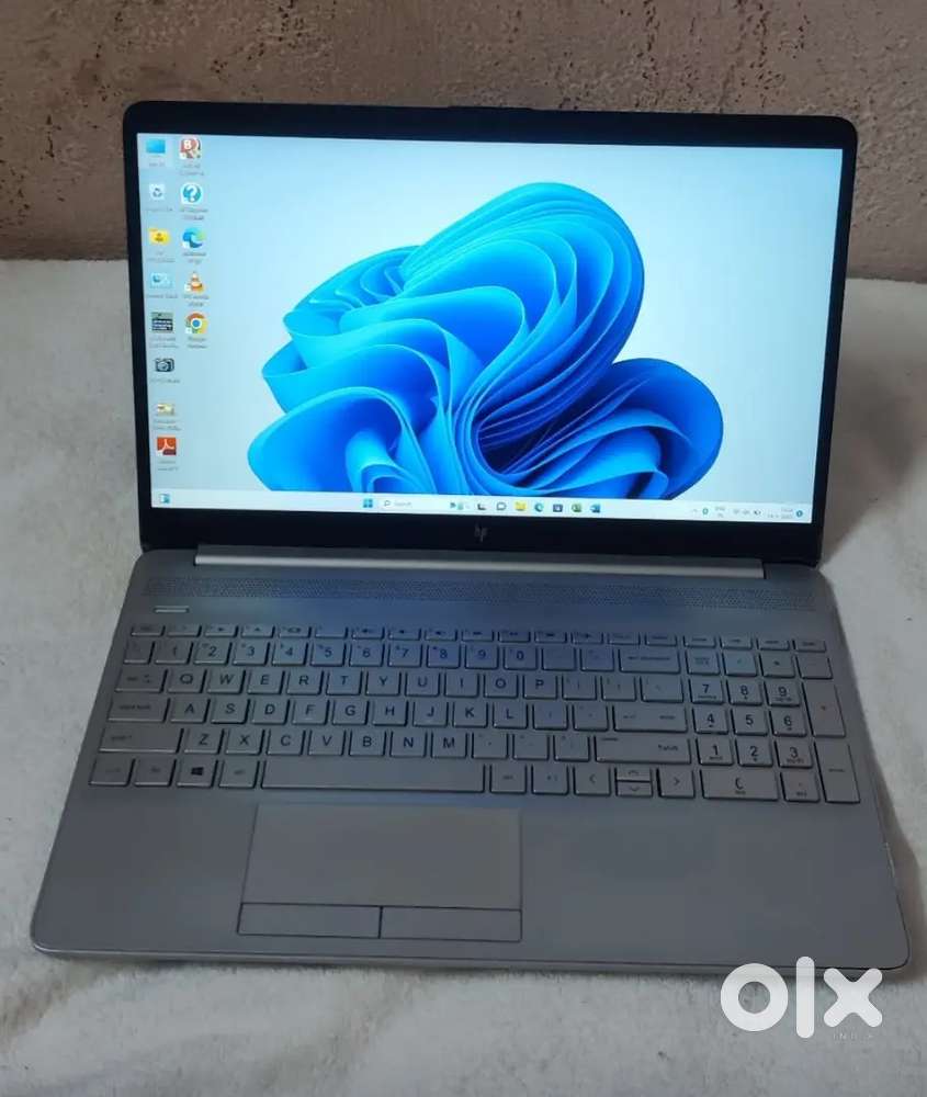 Hp Intel Core i5 11th gen 8gb 512Ssd Full HD