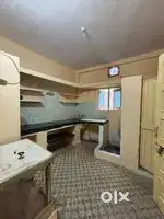Room available girls or smal familes