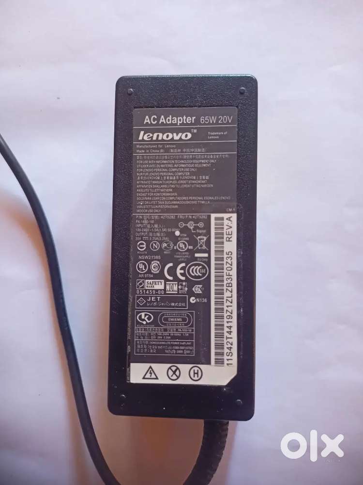 65Watt Lenovo laptop Charger.