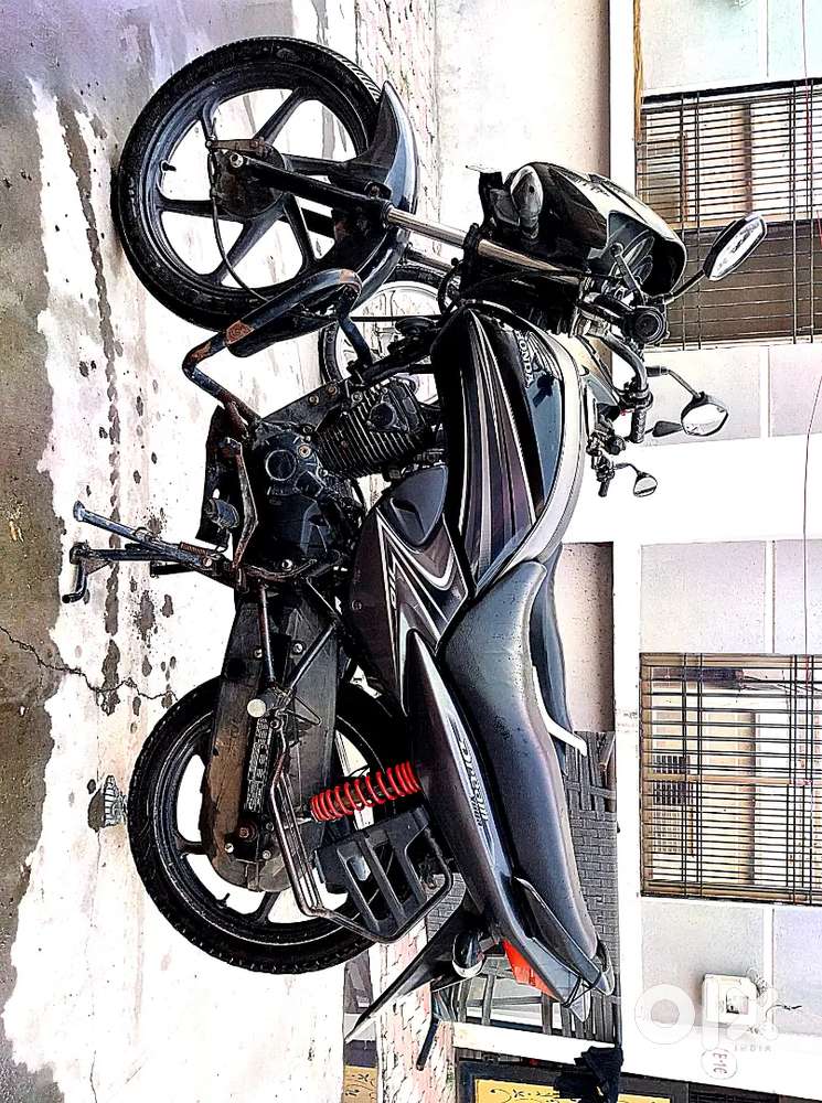 Honda Dream Yuga model 2014