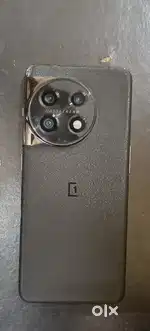 Selling Oneplus 11 phone.