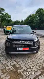 Hyundai Venue 1.2 S (O), 2024, Petrol
