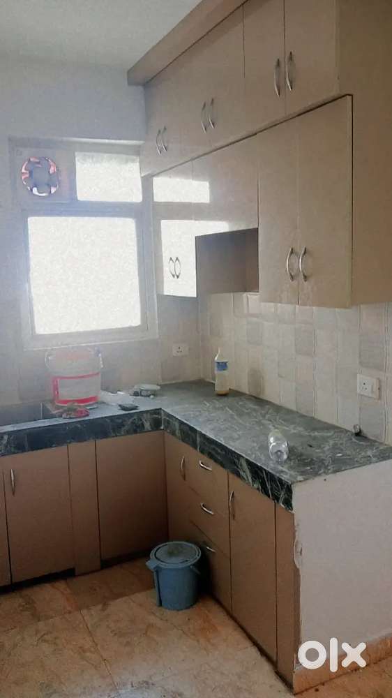 Flat in good condition