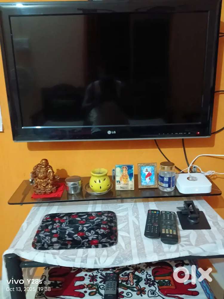 32 inch LG LED TV