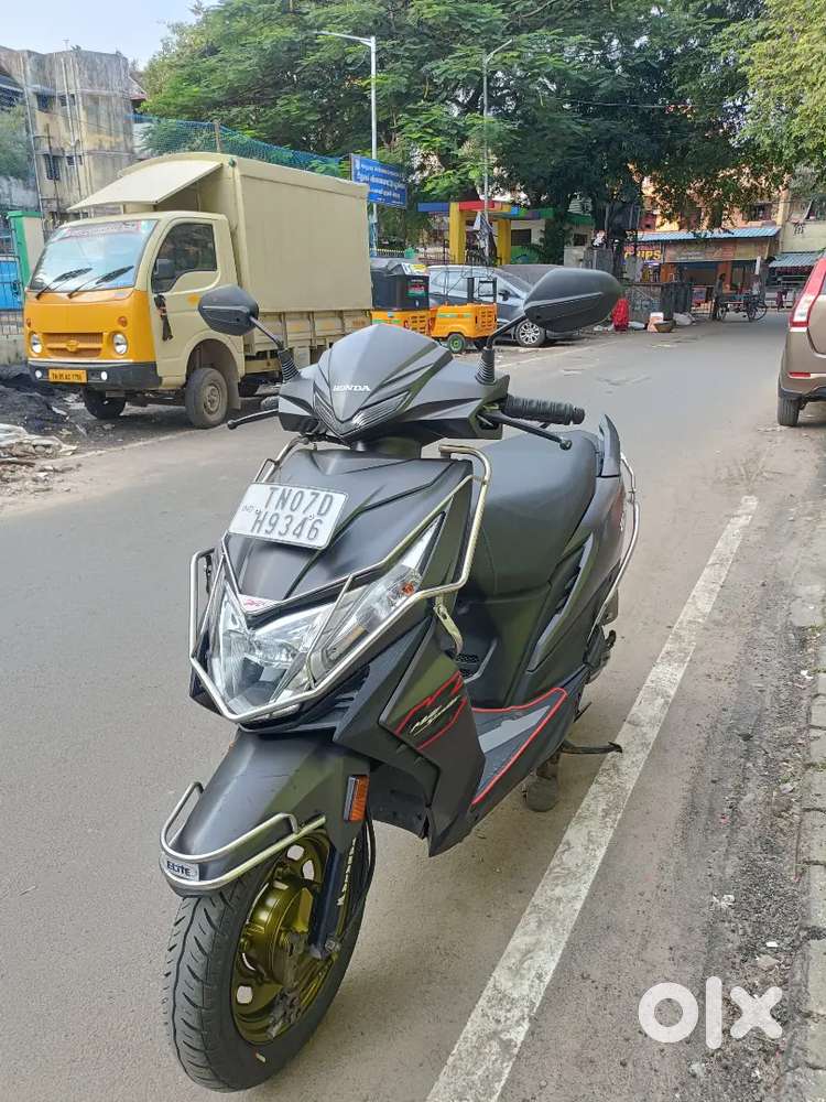 Honda Dio DLX bs6 2024 model single owner