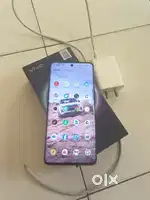 Vivo V40e 5g 8+8/256 under warranty. Bill. Box. Charger