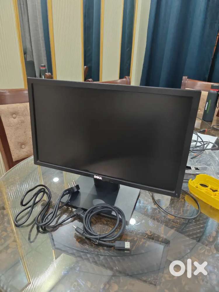 Dell Monitor with cables