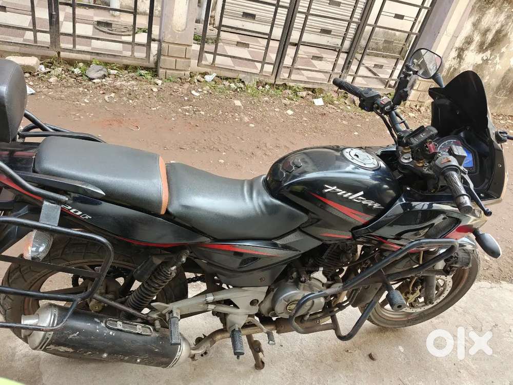 Pulsar 220 bs 4